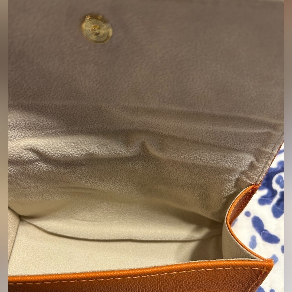 Tory Burch sunglasses case - Picture 3 of 3